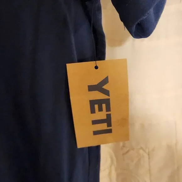 🧊 YETI "Ice Cold YETI" Navy T-Shirt - NWT Women's Medium - Picture 5 of 6